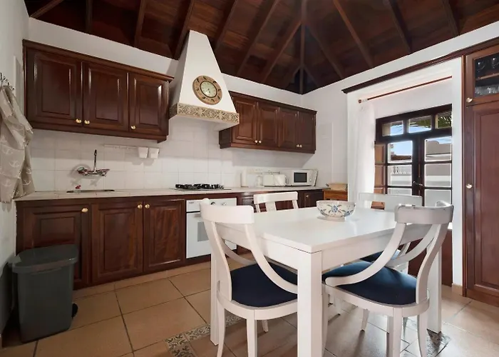 La Relva - Terraza Y Jacuzzi * أذيخي