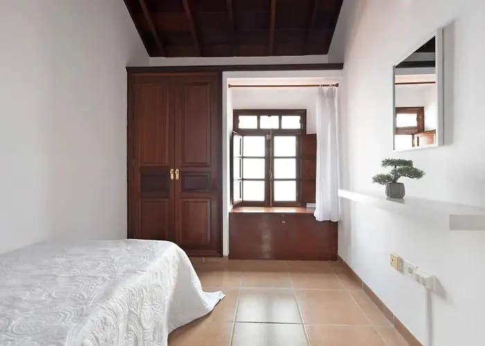 La Relva - Terraza Y Jacuzzi 阿德耶